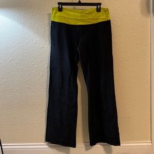 Lululemon Astro Yoga Pants - Blacks and neon yellow - Size 12